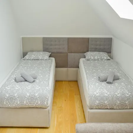 Masa Ζλάτιμπορ